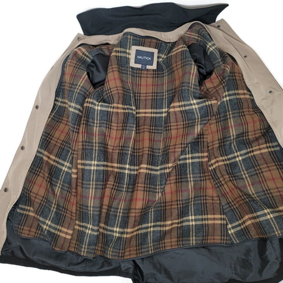 Nautica jacket size large. - Picture 5 of 8